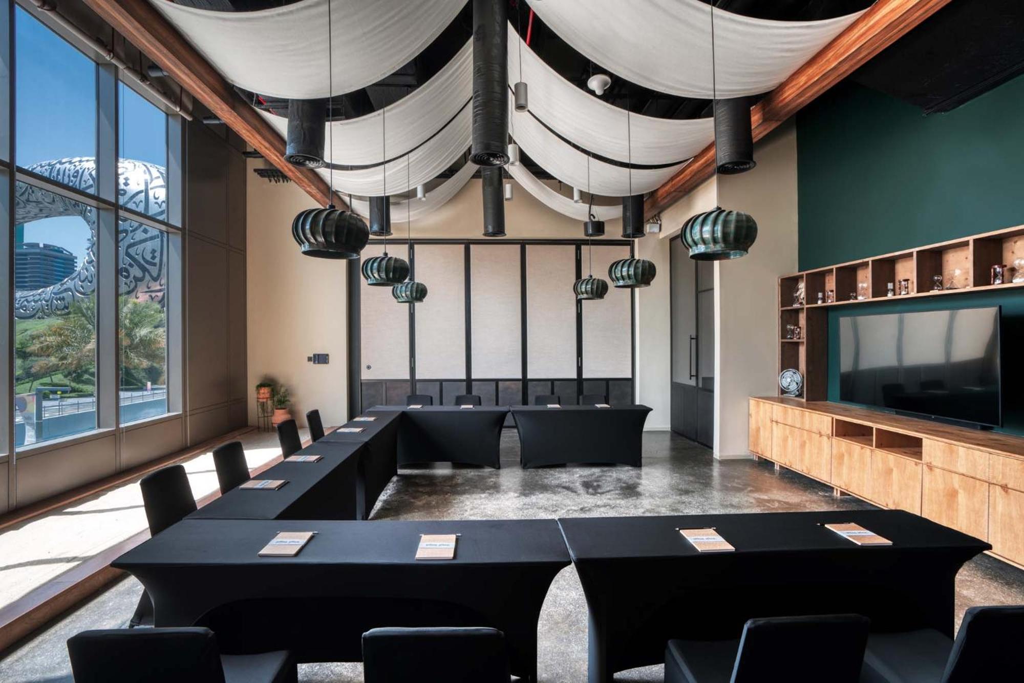 25Hours Hotel Dubai One Central Eksteriør bilde The interior of the 2019 addition to the library