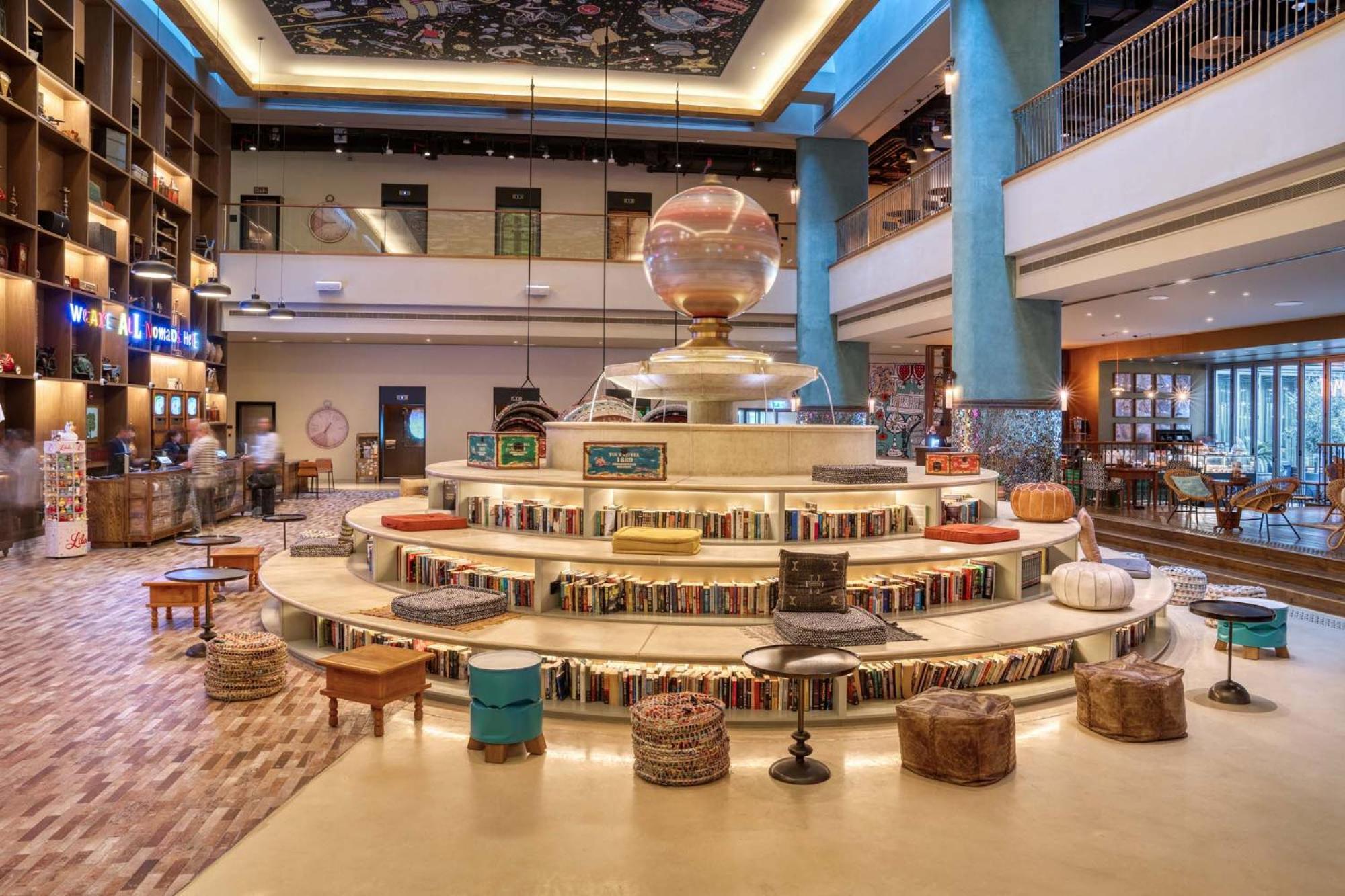 25Hours Hotel Dubai One Central Eksteriør bilde Library at the hotel