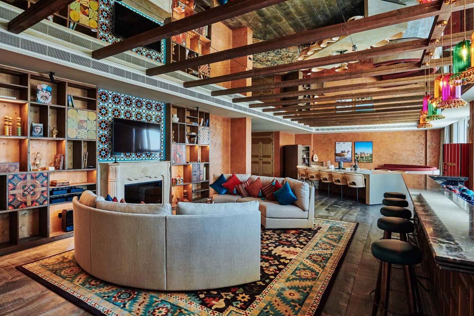 25Hours Hotel Dubai One Central Eksteriør bilde The lounge at the airport